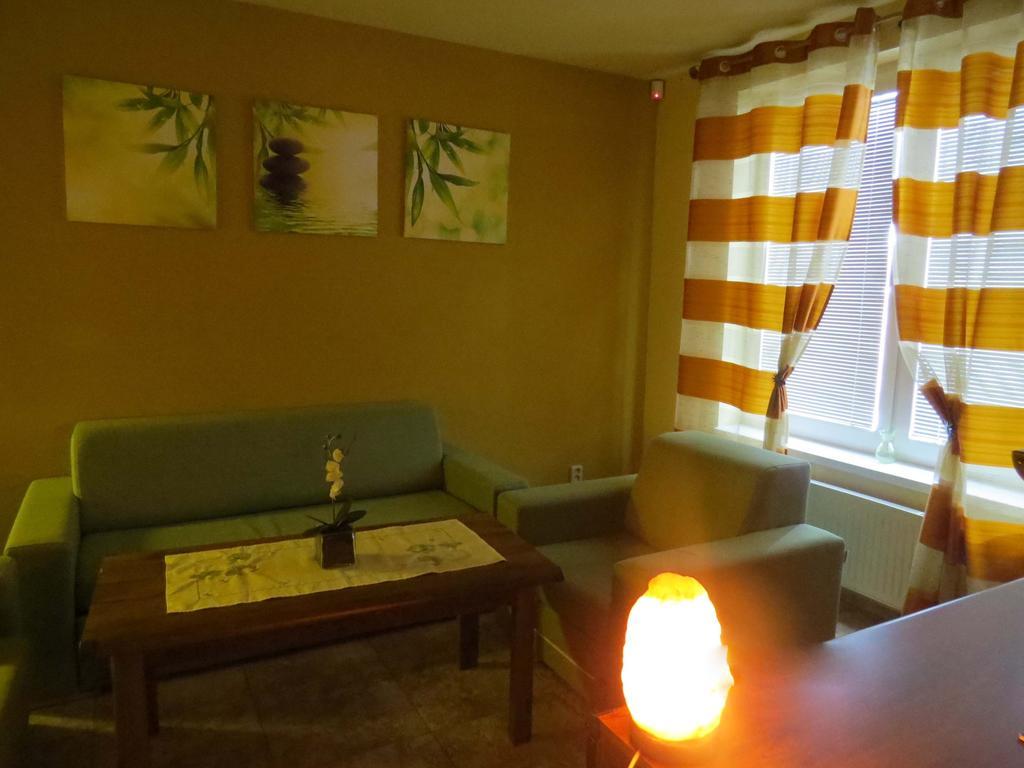 Aparthotel Selfness Rožňava Habitación foto