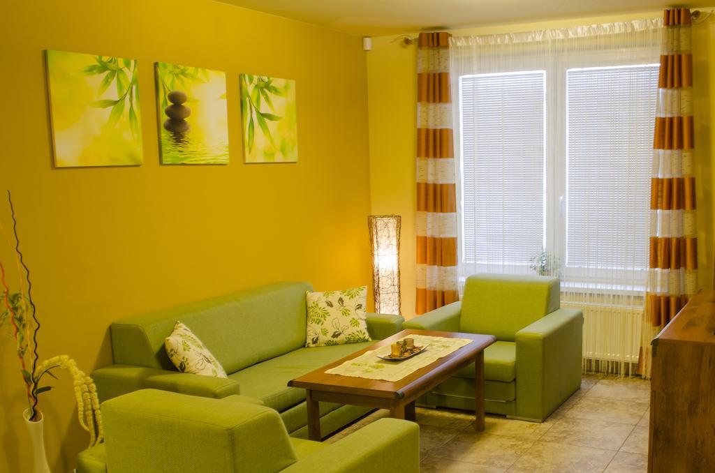Aparthotel Selfness Rožňava Habitación foto